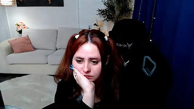 Hennessy_bunny webcam