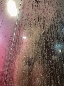 Paulinaisyour webcam