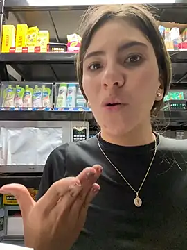 Andrea_19blonde webcam