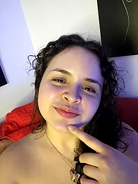 SeleneLuminari8 webcam