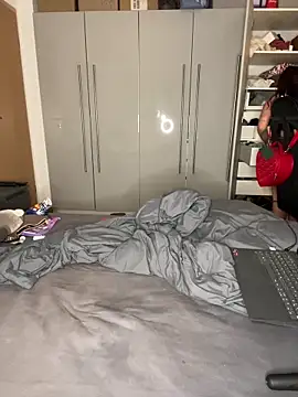 OliviaaFischer webcam