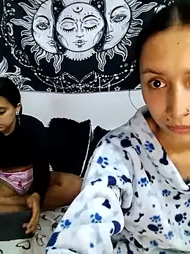 emily_n_abby webcam