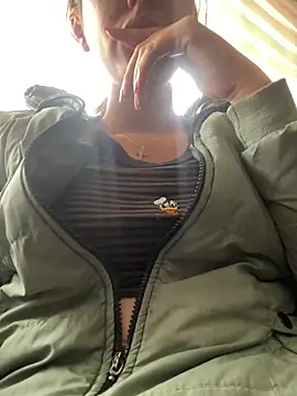 AmaliaMartinez77 webcam