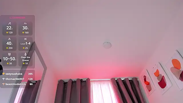 hanna-baker01 webcam