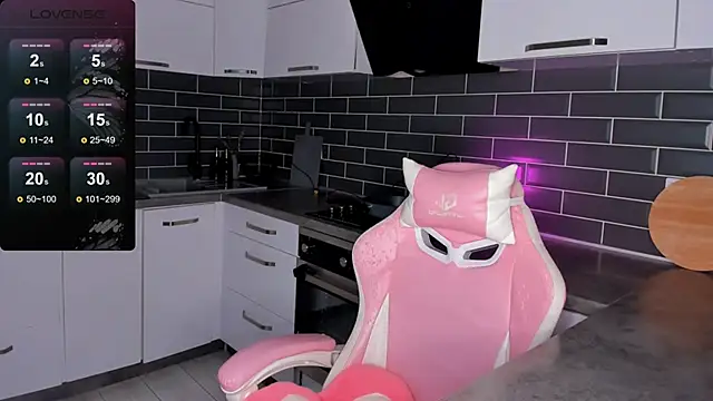 ShaiyaMinn3 live sex cam