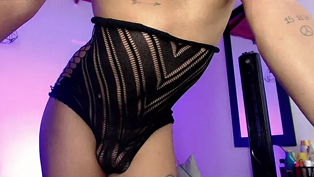 Miss_Ferbigdick webcam