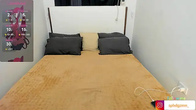 VladaRoslyakova webcam