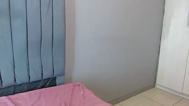 ChubbyBuddyxXx webcam