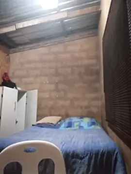 The_pounding_pounder webcam