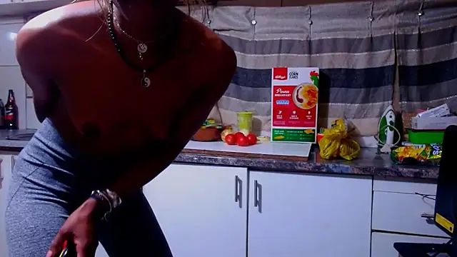 Nikistickyxx25 webcam