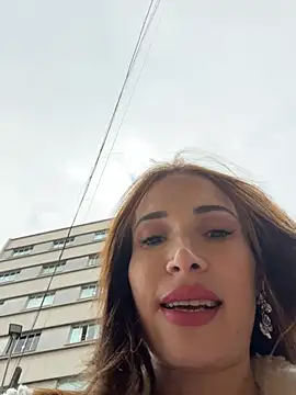 Irresistible24 webcam