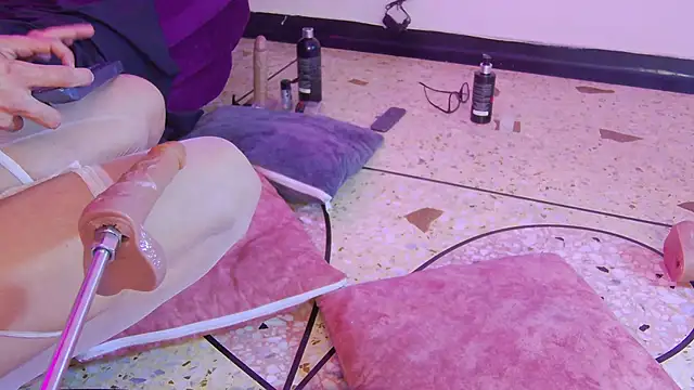 Daliana_Gounbolt webcam