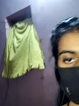 Thaper_Meera2 webcam