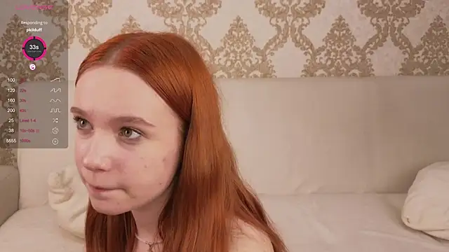 foxy_bloomm (F teen) - help me cum