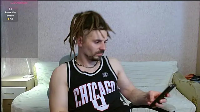 Aestheticguy101 webcam