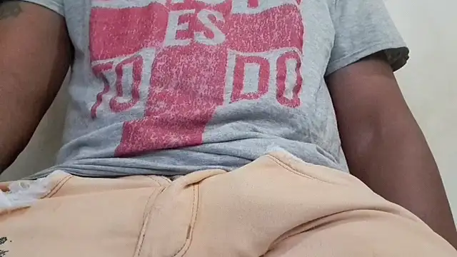 royblackbigpvt webcam