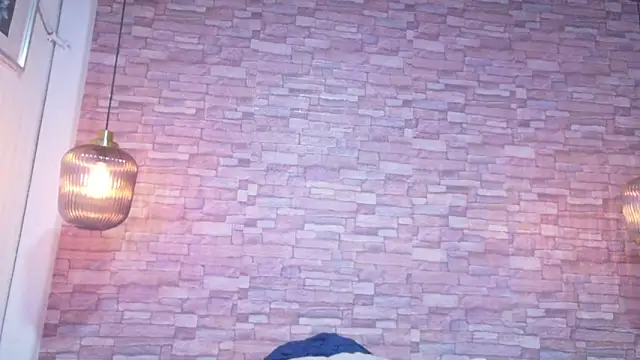 tinyy_whore18 webcam