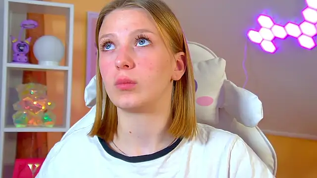 BeatriceBinoche webcam