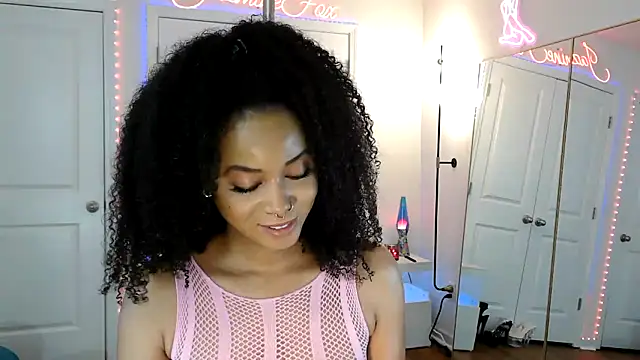 JazmineFoxx webcam