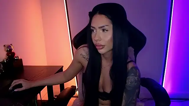 AlessiaMorrison webcam