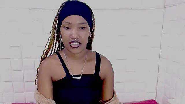 EroticSexyPrada webcam