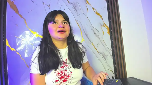 scarlet_brown_hh webcam