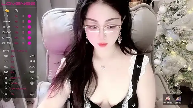 Monica-666888- webcam