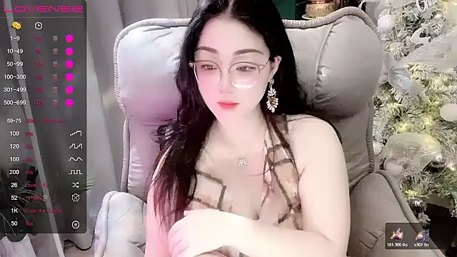 Monica-666888- webcam