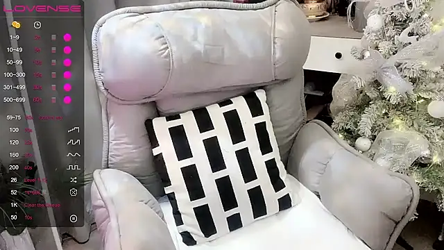 Monica-666888- live sex cam