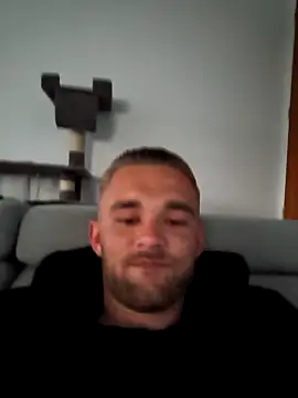 Benjamiinlt's live cam