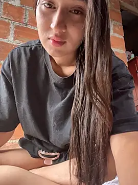 rakel37 - RAKEL37's free webcam - UK Sex Cams