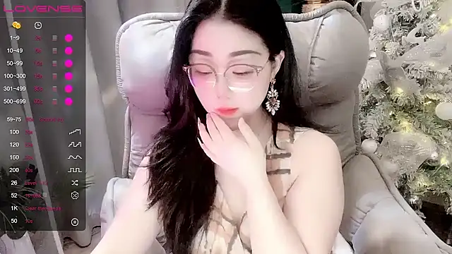 Monica-666888- webcam