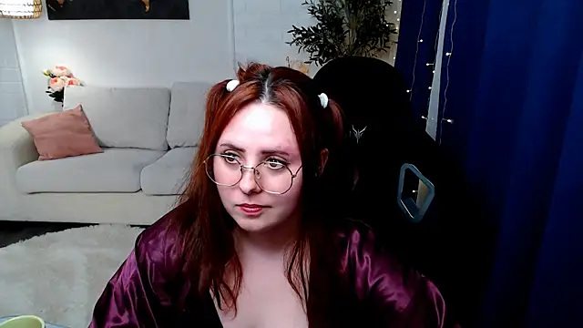 Hennessy_bunny webcam