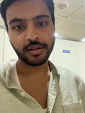 Sweetloverr28 webcam