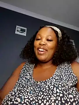 SWEETDOLLY29XX live sex cam