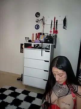 samantha_dm (F young) - Clamps in tongue x2
