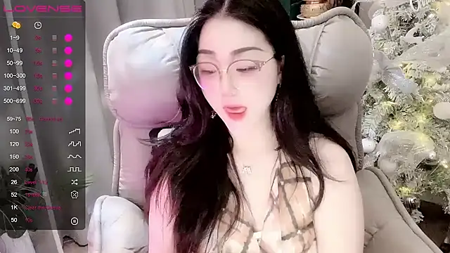 Monica-666888- webcam