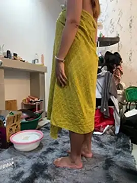 Ponthip live sex cam