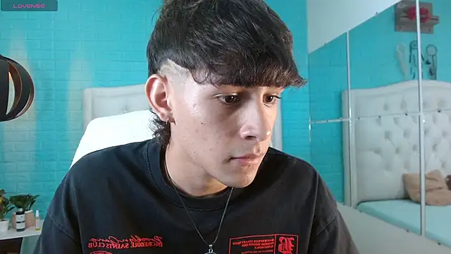 DraxBlade09's live cam