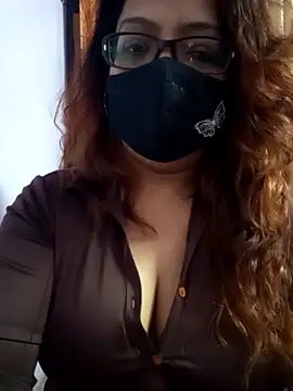 Angel_priy101 webcam