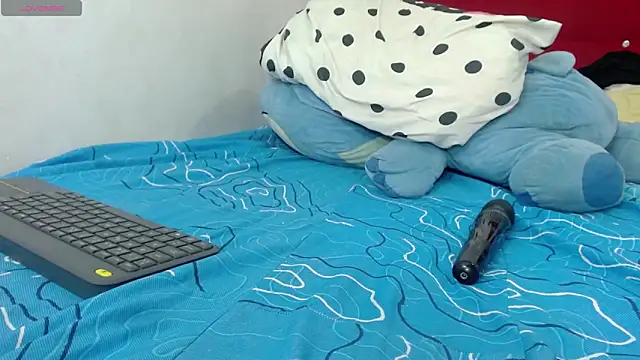 INDIAN_HORNY1 webcam