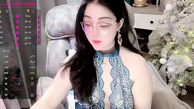 Monica-666888- webcam