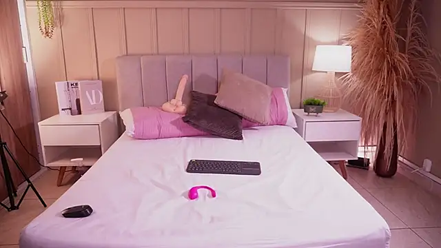 curvyliciousss webcam