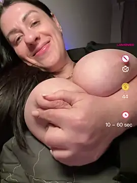 Evelinia live sex cam