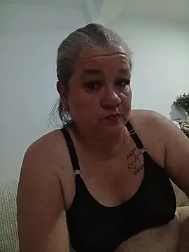 CheekySnowQueen_69 webcam