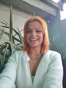 cataleya_16 (F young) - Off Shirt in public!!