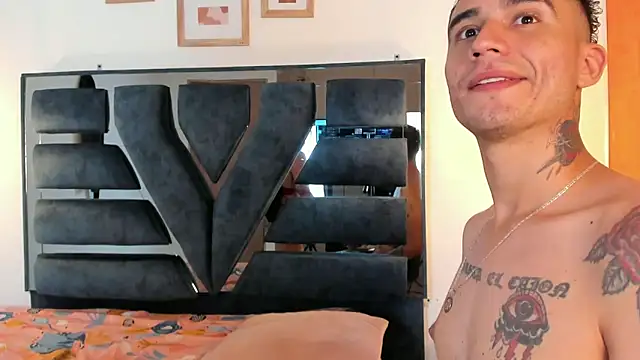 Irina_and_Max webcam