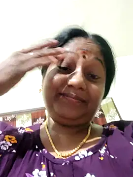 yamini1431 Stripchat cam model