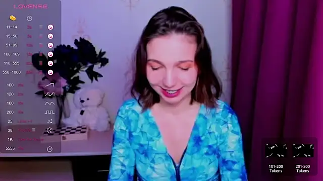 KindHazelHere_ webcam