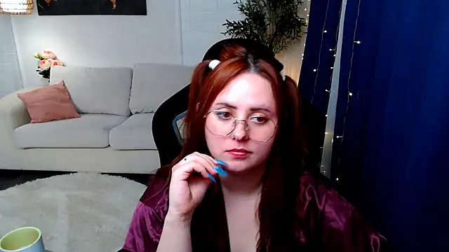 Hennessy_bunny webcam